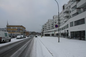 Gladengveien og usikker is på teglverksdammen 013