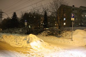 Snø og gateparkering i BGO (19)
