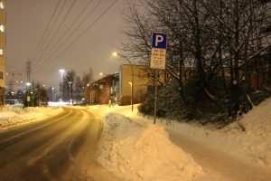 Snø og gateparkering i BGO (8)